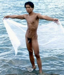 boys nude 5c44cdb063490.jpg