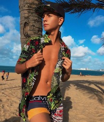Boys 5c45d2426ff39.jpg