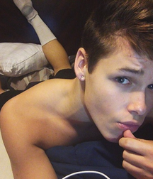 Boys 5c45d433bbaf1.png