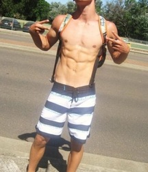 shirtless boys 5c4613349e734.jpg