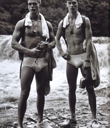 shirtless boys 5c46144e840d0.jpg
