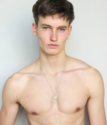 shirtless boys 5c4614d923078.jpg