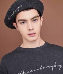 Boys 5c488fe94589b.jpg