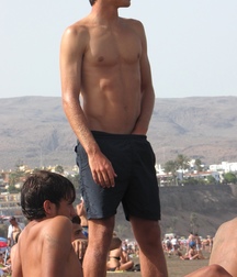 shirtless boys 5c49b2931ae53.jpg