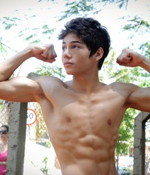 shirtless boys 5c49b4ea9b5a7.jpg