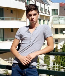 Boys 5c49f58ce86a2.jpg