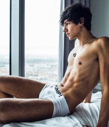 shirtless boys 5c4c2b0e8595f.jpg