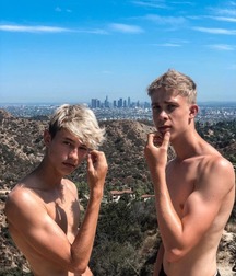 shirtless boys 5c4ccc3a445b4.jpg