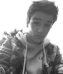Boys 5c4d681e6ebc1.jpg