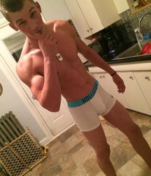 shirtless boys 5c4d6ecfdbb9b.jpg