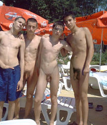 boys nude 5c4f0e362da4a.jpg