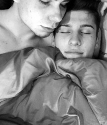 Boys 5c4f55a57417a.jpg