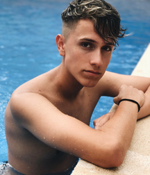 Boys 5c4f55f3a6ba7.jpg
