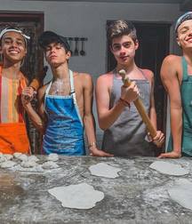 Boys 5c4f561c144f5.jpg