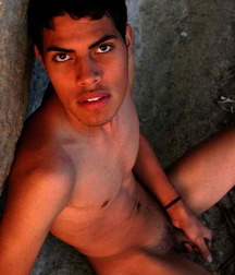 Cristopher 5c4f6d379da40.jpg
