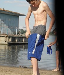 shirtless boys 5c52ae1c418cc.jpg