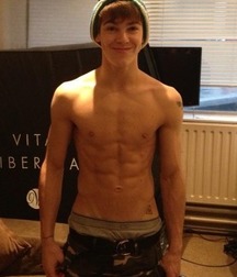 shirtless boys 5c52cba70853e.jpg