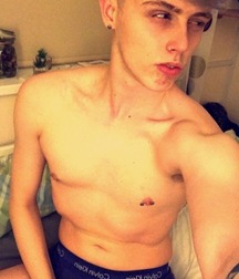 shirtless boys 5c52cbde7987c.jpg