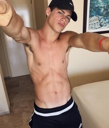 shirtless boys 5c52cd2510be5.jpg