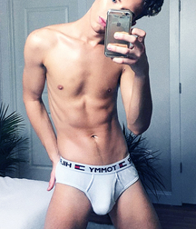 shirtless boys 5c546849af715.jpg