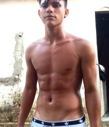 shirtless boys 5c5468d1f38d3.jpg