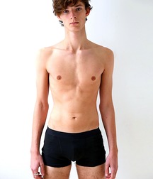 shirtless boys 5c5469abe4b49.jpg