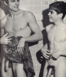boys nude 5c56b47ea0696.jpg