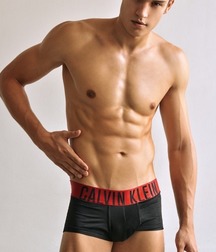 shirtless boys 5c59e5770d4cc.jpg