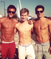 shirtless boys 5c59e5b627247.jpg