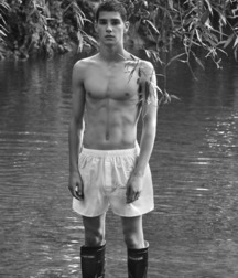 shirtless boys 5c5ec833e6999.jpg