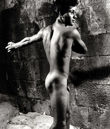 boys nude 5c5f3293a0b98.jpg