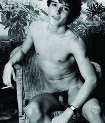 boys nude 5c5f329b90cb5.jpg