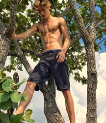 shirtless boys 5c5fdf78b6a9d.jpg