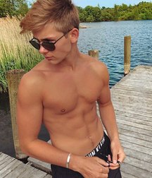 shirtless boys 5c5fe0493b1cd.jpg