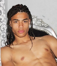 shirtless boys 5c5fe09b7569b.jpg