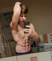 shirtless boys 5c6190fd36a3e.jpg