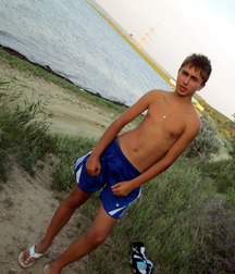 shirtless boys 5c643b33f2dc4.jpg