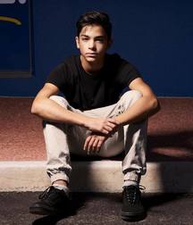 Boys 5c65275d0895f.jpg