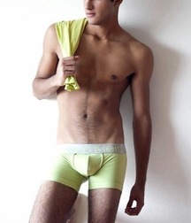 shirtless boys 5c65437fa7a91.jpg