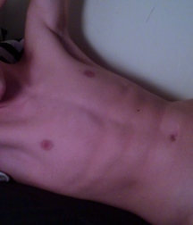 shirtless boys 5c67d52324c5e.jpg