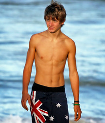 shirtless boys 5c67d6b935af1.jpg