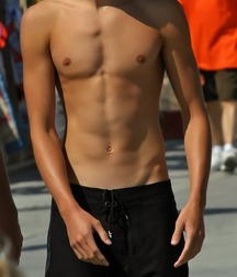 shirtless boys 5c69237ecf1f7.jpg