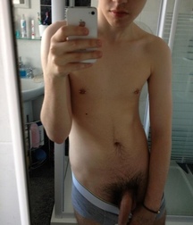 boys nude 5c6c507299f05.jpg