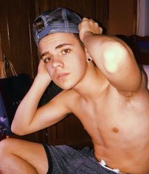 shirtless boys 5c6e9f6183b31.jpg