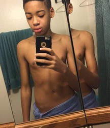 shirtless boys 5c6ea046ee4fe.jpg