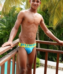 shirtless boys 5c6ea1289c3d3.jpg
