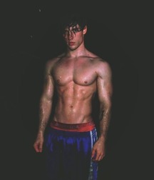 Hunks 5c724f1f4bd25.jpg