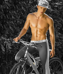 Hunks 5c724f671f883.jpg