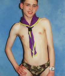 shirtless boys 5c796c53cb84c.jpg