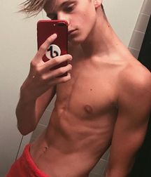 shirtless boys 5c796d0a81ac9.jpg